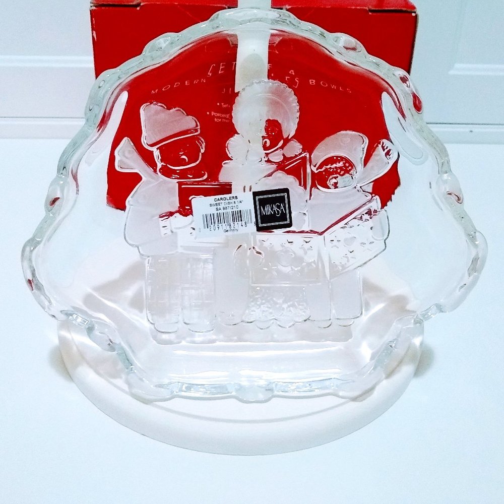 MIKASA Crystal Carolers Sweet Dish - Picture 4 of 9